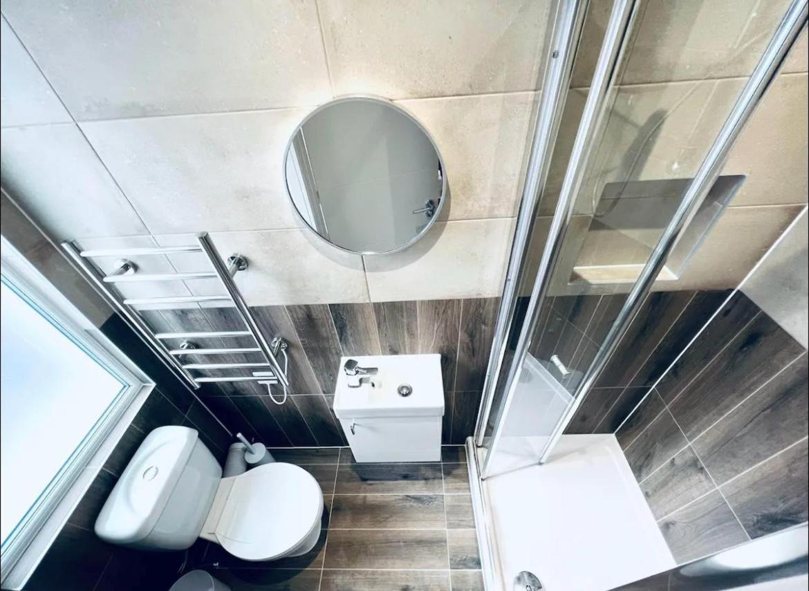 London South Charming Ensuite Look Like Hotel Designer Room Kültér fotó