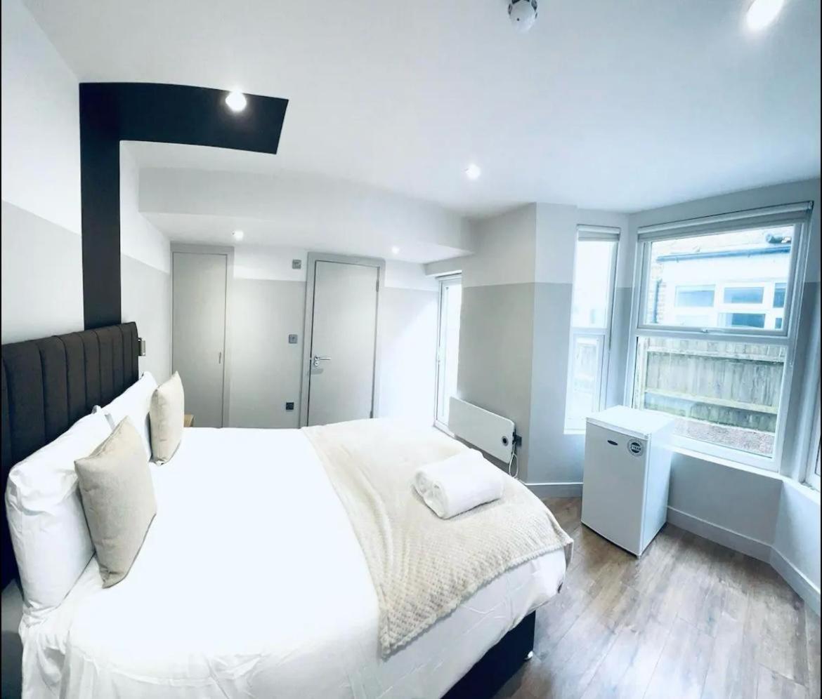 London South Charming Ensuite Look Like Hotel Designer Room Kültér fotó