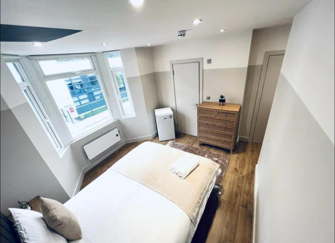 London South Charming Ensuite Look Like Hotel Designer Room Kültér fotó