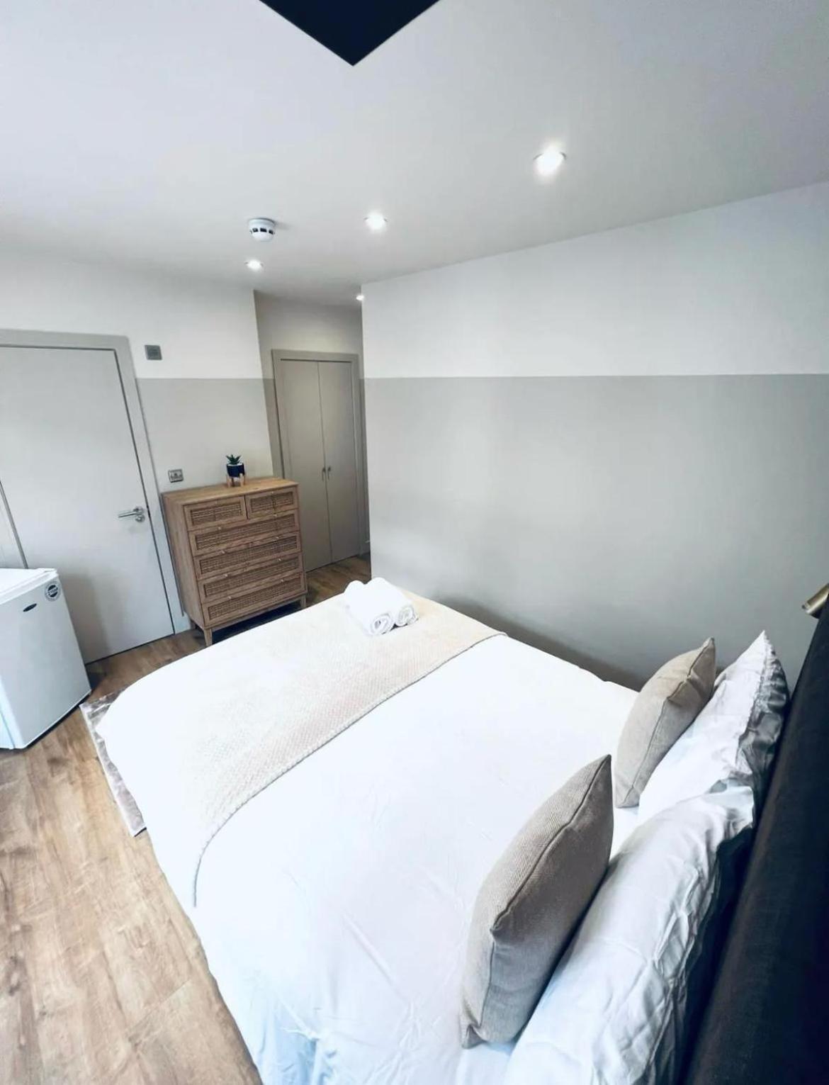 London South Charming Ensuite Look Like Hotel Designer Room Kültér fotó